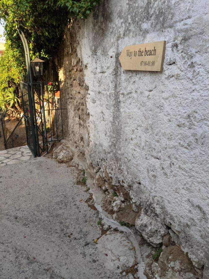 גאוביה Hotel Omirico מראה חיצוני תמונה