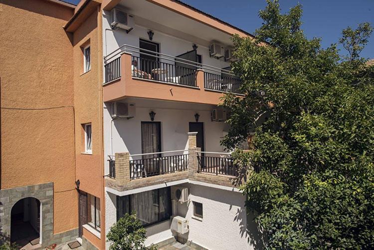 גאוביה Hotel Omirico מראה חיצוני תמונה