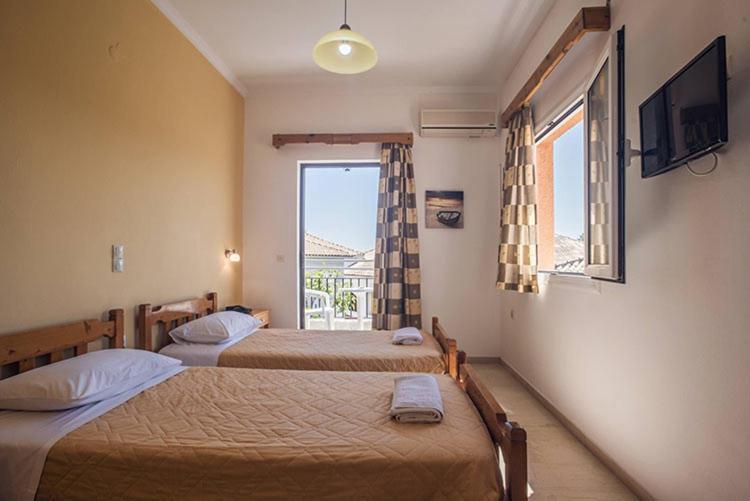 גאוביה Hotel Omirico מראה חיצוני תמונה