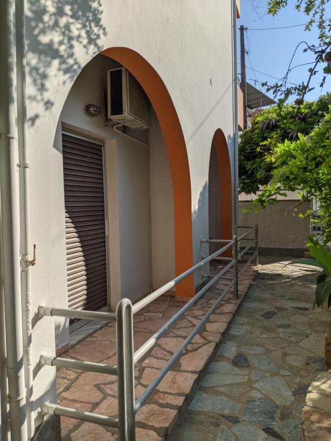 גאוביה Hotel Omirico מראה חיצוני תמונה